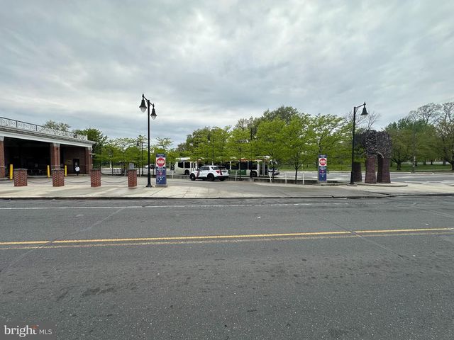 3259 RIDGE AVE, Philadelphia, PA 19132