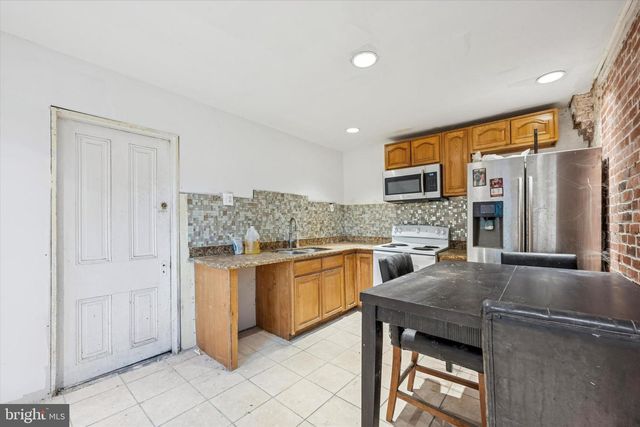 182 W FISHER AVE, Philadelphia, PA 19120