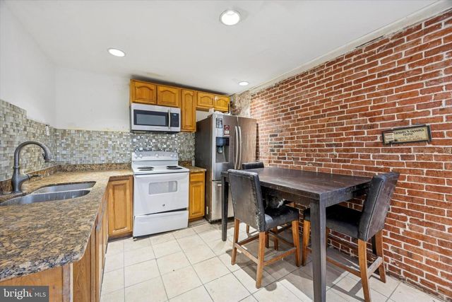 182 W FISHER AVE, Philadelphia, PA 19120