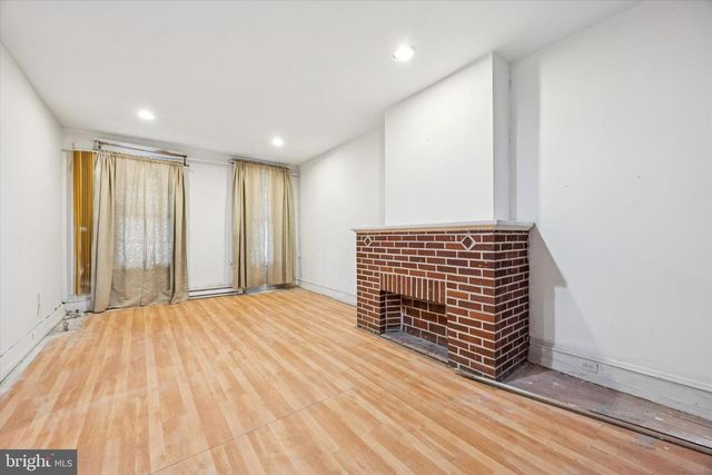 182 W FISHER AVE, Philadelphia, PA 19120