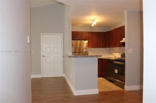 7135 NW 179th St 302, Hialeah, FL 33015
