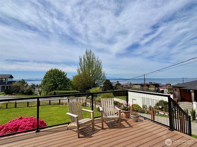 3228 57th Avenue SW, Seattle, WA 98116