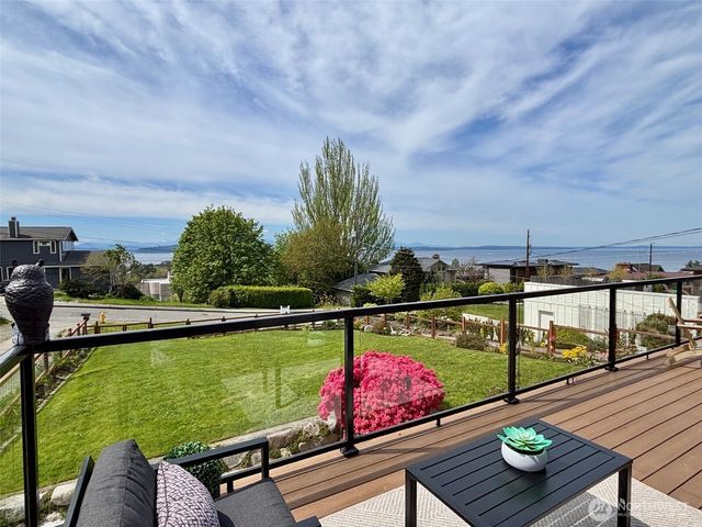3228 57th Avenue SW, Seattle, WA 98116