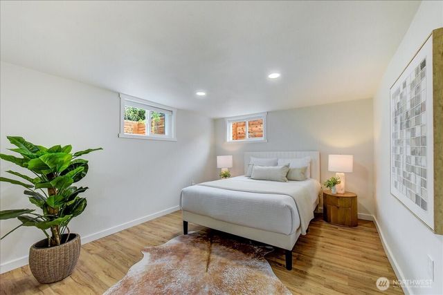3228 57th Avenue SW, Seattle, WA 98116