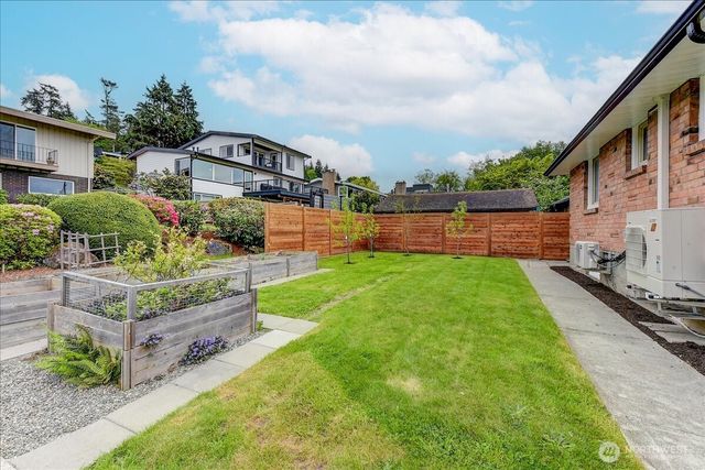 3228 57th Avenue SW, Seattle, WA 98116