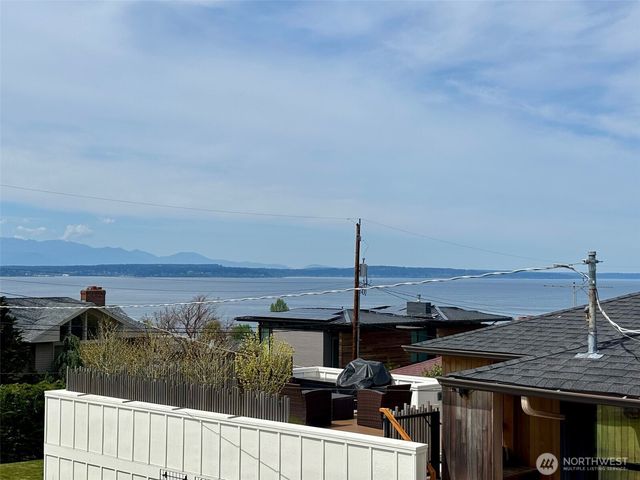 3228 57th Avenue SW, Seattle, WA 98116