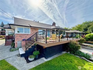 3228 57th Avenue SW, Seattle, WA 98116