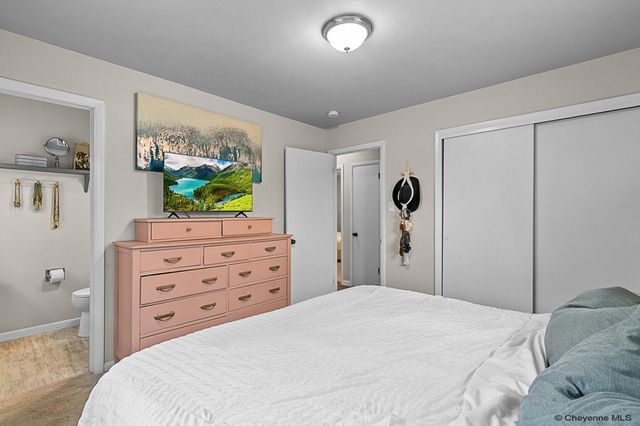 5317 SYRACUSE RD, Cheyenne, WY 82009