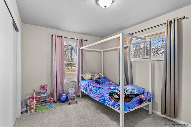 5317 SYRACUSE RD, Cheyenne, WY 82009