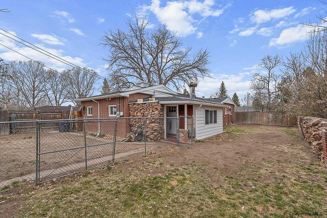 5317 SYRACUSE RD, Cheyenne, WY 82009