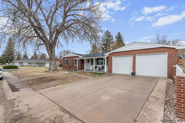 5317 SYRACUSE RD, Cheyenne, WY 82009