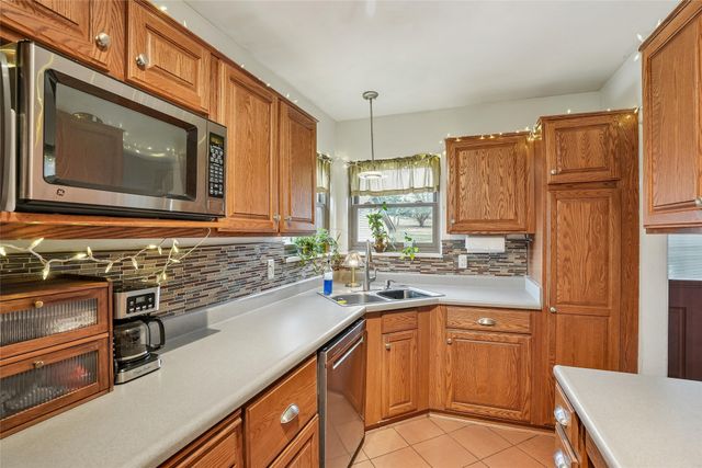 2670 Wisconsin Avenue, Des Moines, IA 50317