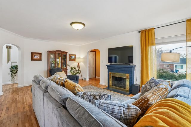 2670 Wisconsin Avenue, Des Moines, IA 50317