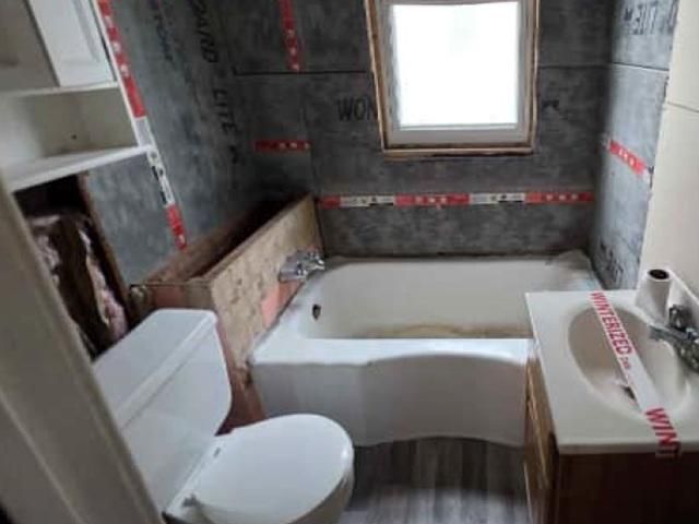 1009 5th Avenue NW, Austin, MN 55912