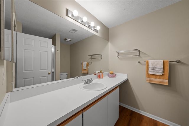 1755 Weatherstone Drive, Ann Arbor, MI 48108