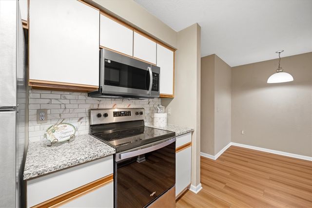 1755 Weatherstone Drive, Ann Arbor, MI 48108