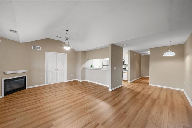 1755 Weatherstone Drive, Ann Arbor, MI 48108