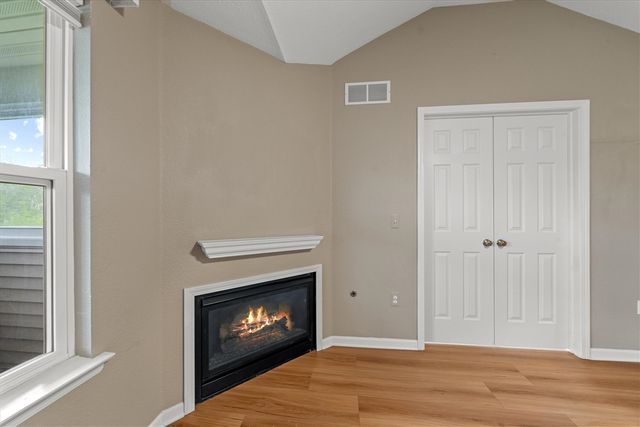 1755 Weatherstone Drive, Ann Arbor, MI 48108