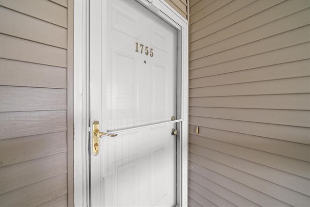 1755 Weatherstone Drive, Ann Arbor, MI 48108