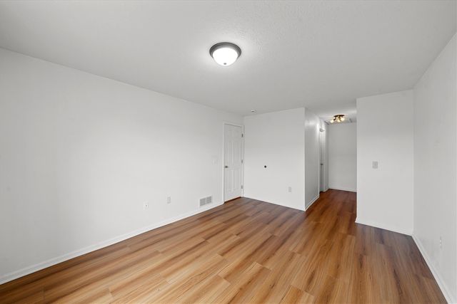 1755 Weatherstone Drive, Ann Arbor, MI 48108