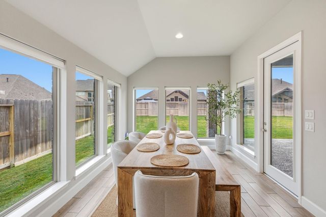 11814 Bush Tail Court, Mont Belvieu, TX 77523