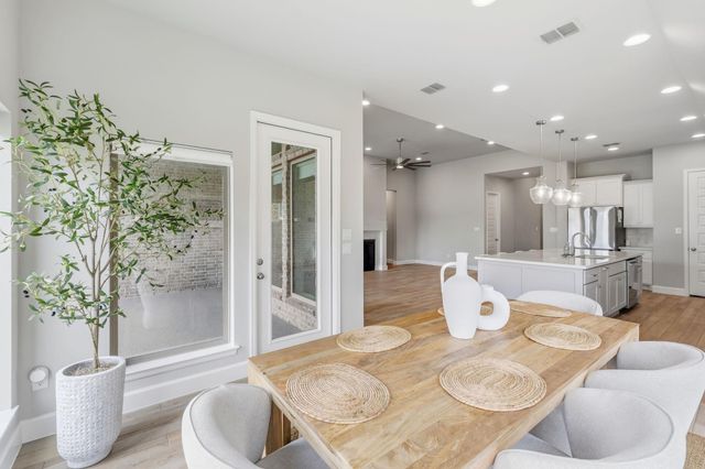 11814 Bush Tail Court, Mont Belvieu, TX 77523