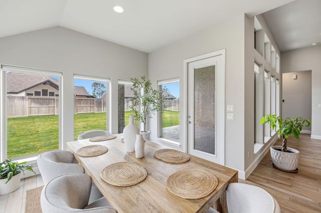 11814 Bush Tail Court, Mont Belvieu, TX 77523