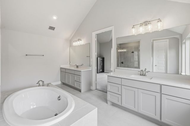 11814 Bush Tail Court, Mont Belvieu, TX 77523