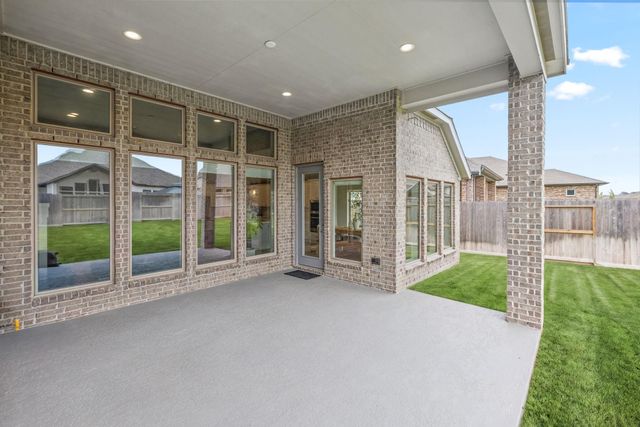 11814 Bush Tail Court, Mont Belvieu, TX 77523