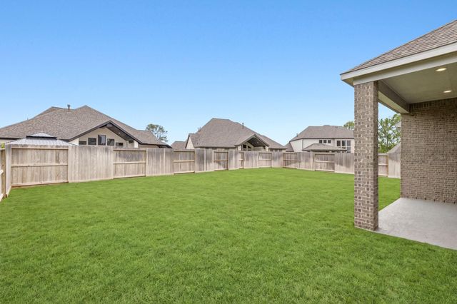 11814 Bush Tail Court, Mont Belvieu, TX 77523