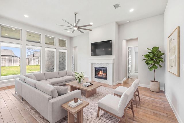 11814 Bush Tail Court, Mont Belvieu, TX 77523