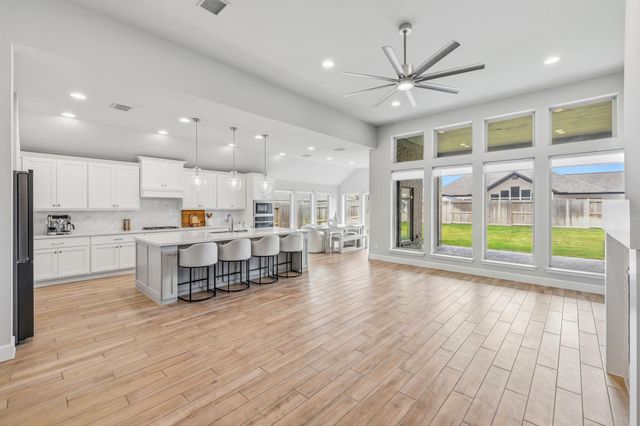 11814 Bush Tail Court, Mont Belvieu, TX 77523