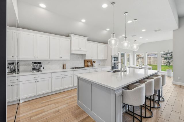 11814 Bush Tail Court, Mont Belvieu, TX 77523