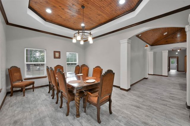 74 Percy Howard Road, Huntsville, TX 77320