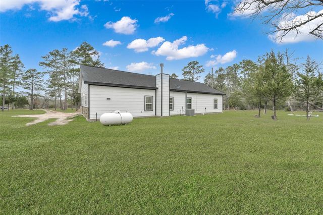 74 Percy Howard Road, Huntsville, TX 77320