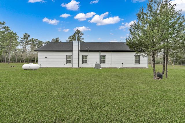 74 Percy Howard Road, Huntsville, TX 77320