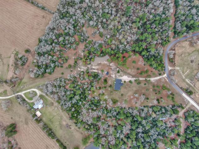 74 Percy Howard Road, Huntsville, TX 77320