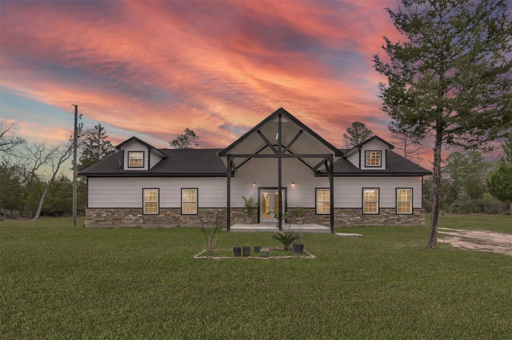 74 Percy Howard Road, Huntsville, TX 77320