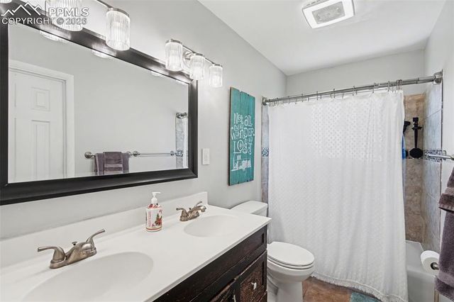 1139 Chambers Drive, Colorado Springs, CO 80904