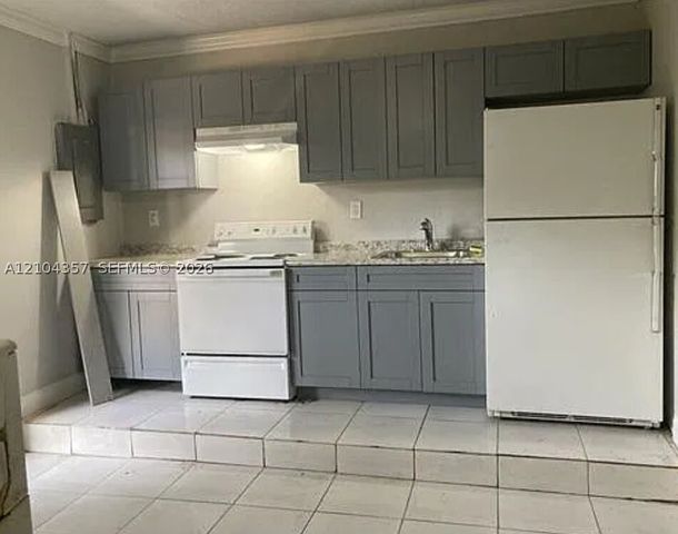 302 SW 1st Ct A, Pompano Beach, FL 33060