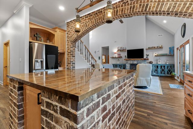 300 Skyhigh Drive, Dunlap, TN 37327