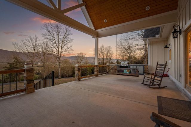 300 Skyhigh Drive, Dunlap, TN 37327