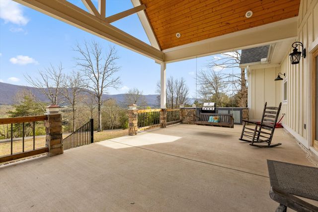300 Skyhigh Drive, Dunlap, TN 37327
