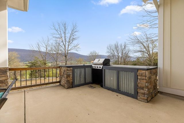 300 Skyhigh Drive, Dunlap, TN 37327