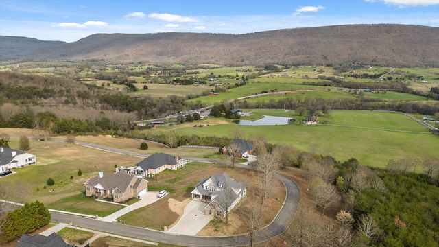 300 Skyhigh Drive, Dunlap, TN 37327