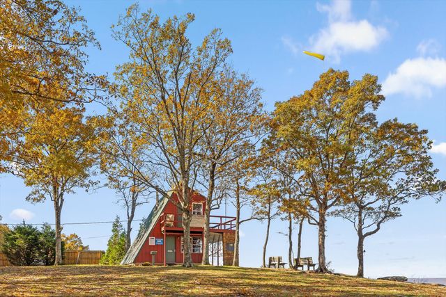 300 Skyhigh Drive, Dunlap, TN 37327