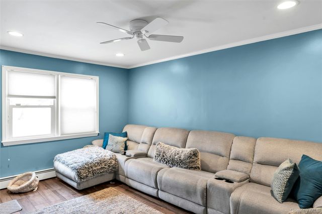 362 Easton Street, Ronkonkoma, NY 11779