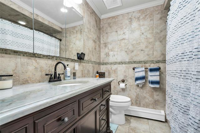 362 Easton Street, Ronkonkoma, NY 11779