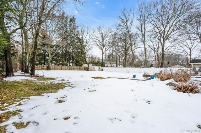 362 Easton Street, Ronkonkoma, NY 11779