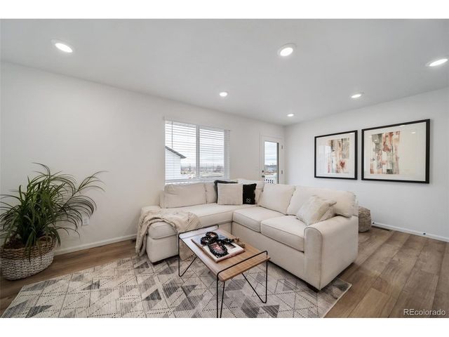 46523 Gold Prairie Dr, Bennett, CO 80102